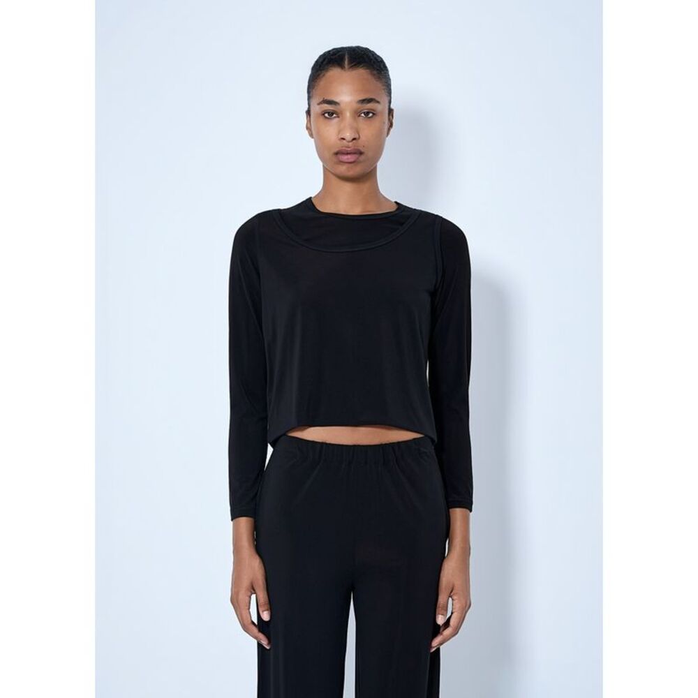 Issey Miyake Women Long Sleeve Cropped Top